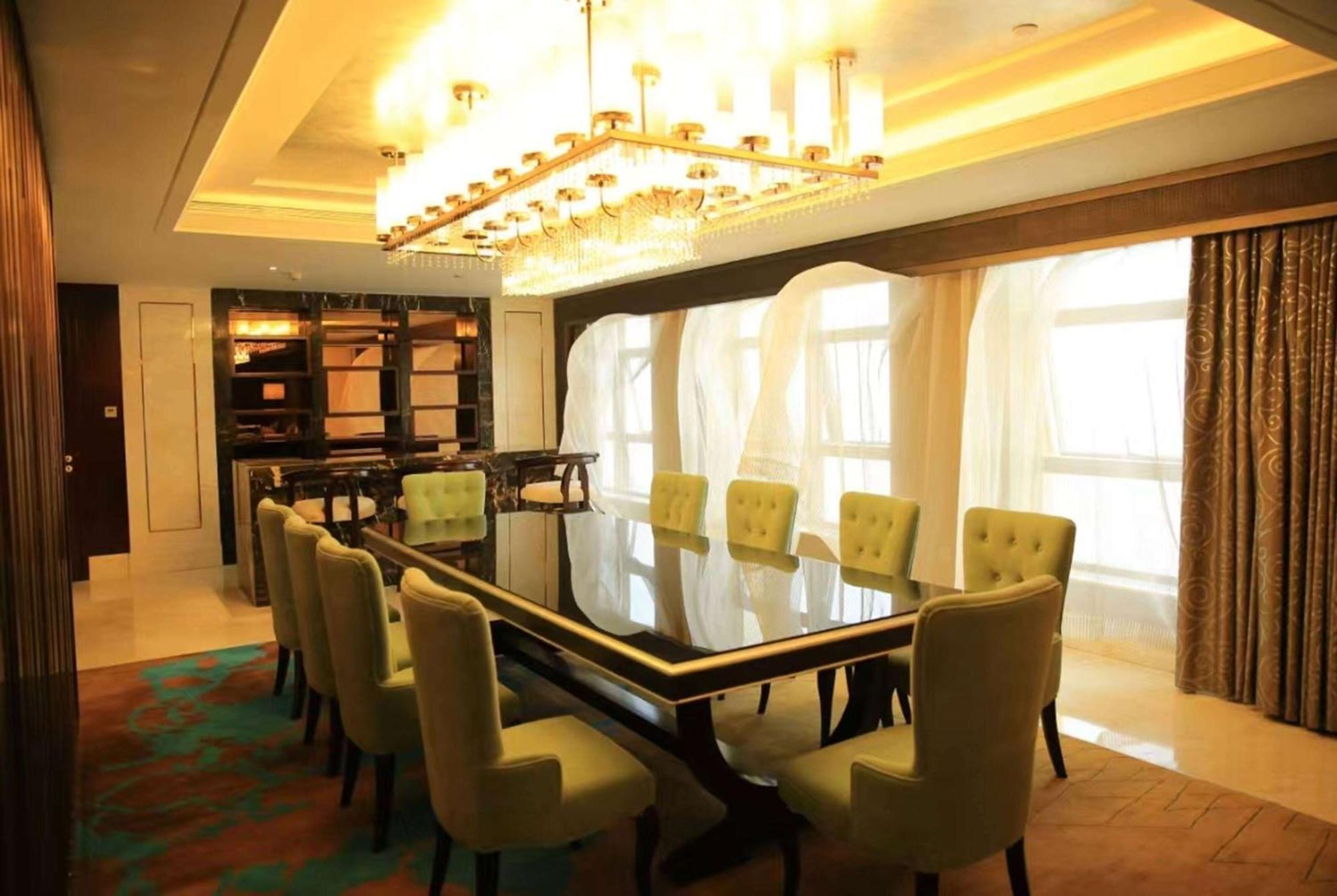 Hotel Ramada Yiyang Taojiang Extérieur photo