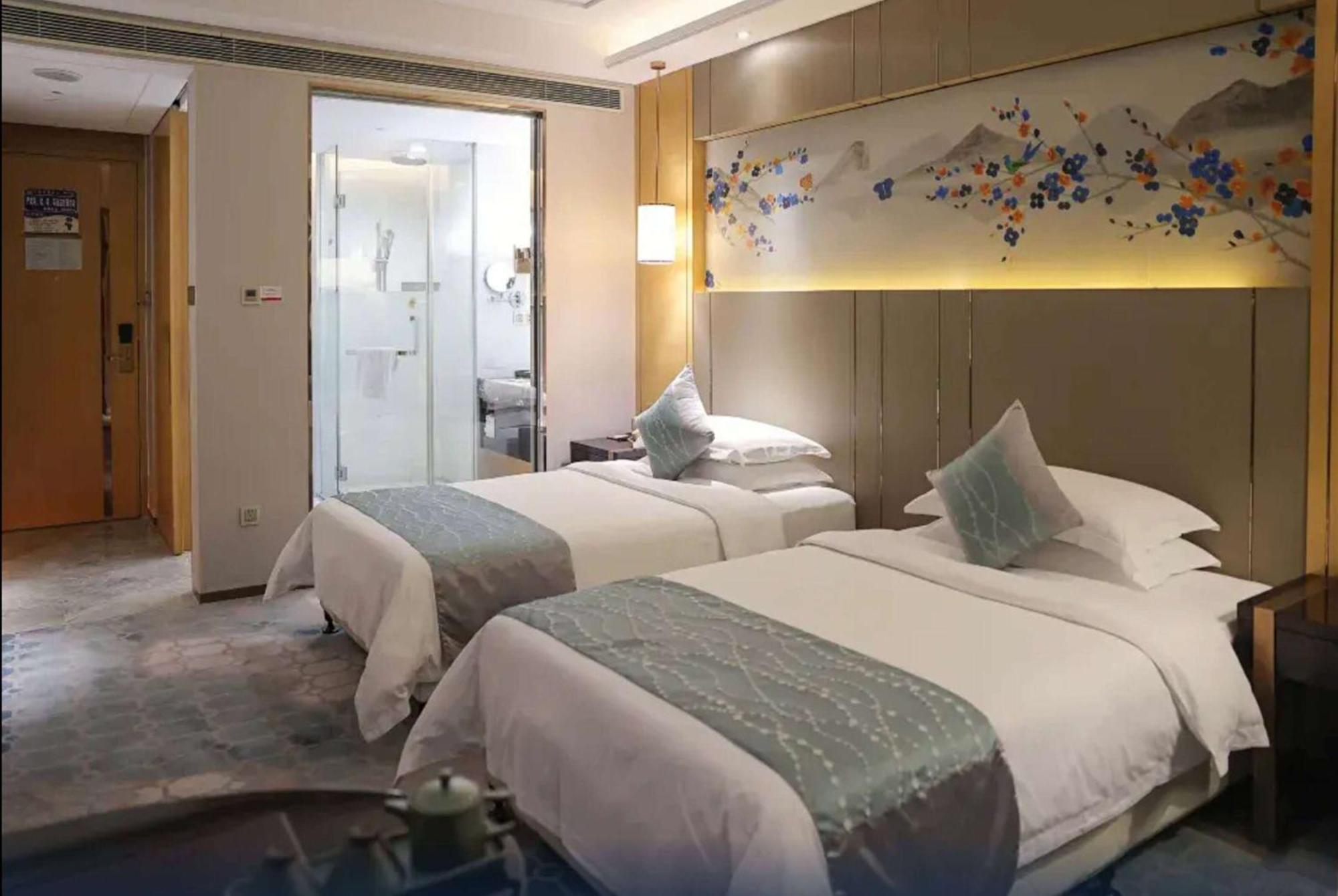 Hotel Ramada Yiyang Taojiang Extérieur photo