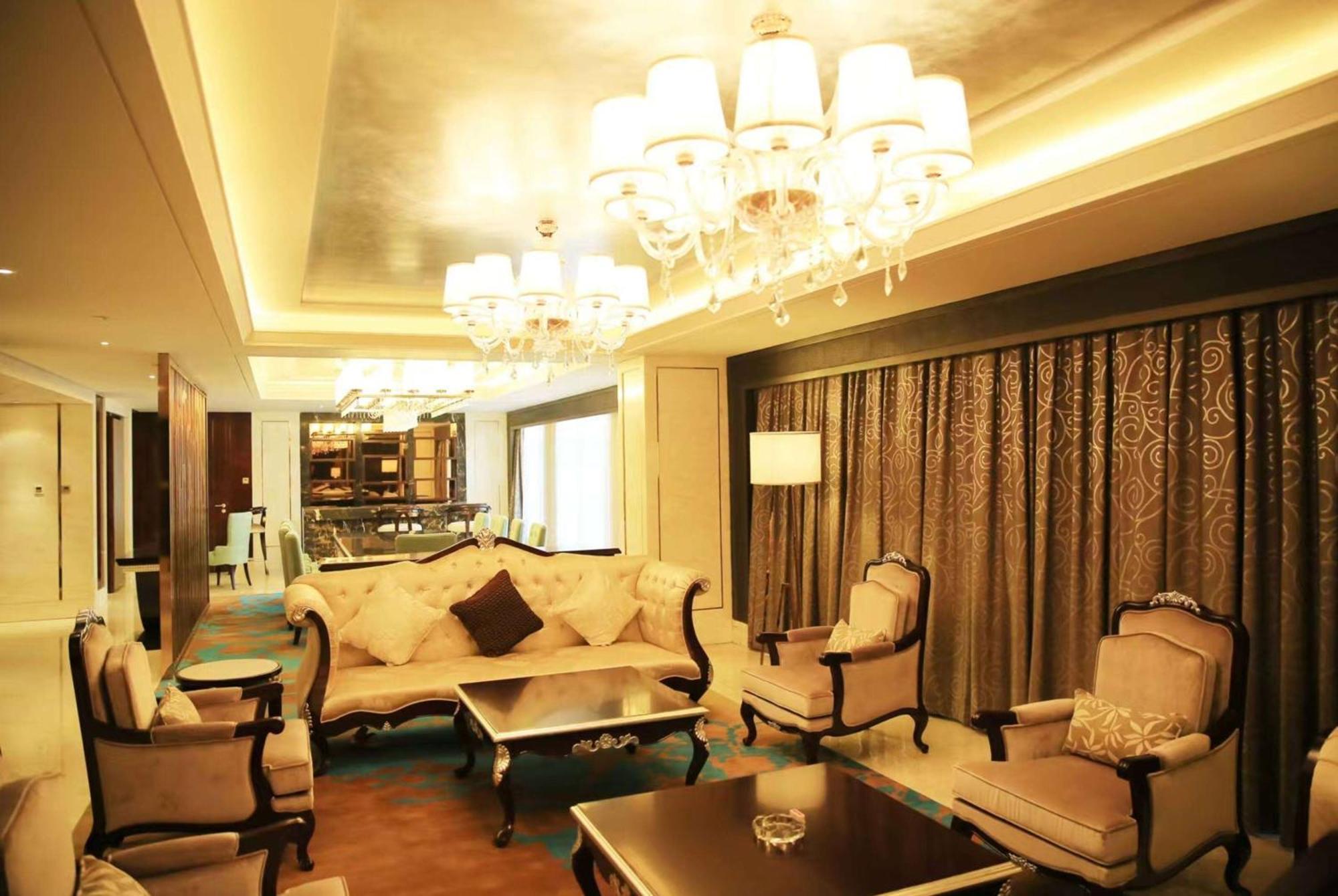 Hotel Ramada Yiyang Taojiang Extérieur photo