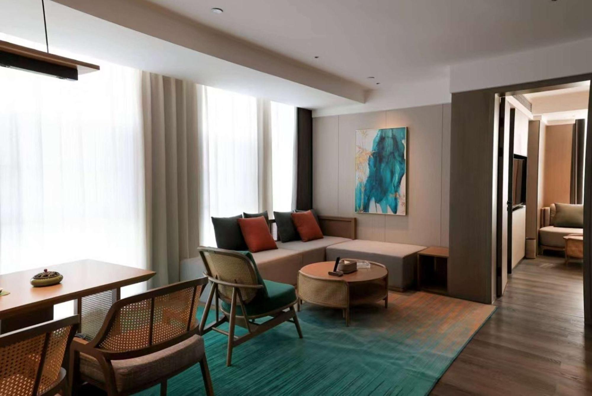 Hotel Ramada Yiyang Taojiang Extérieur photo