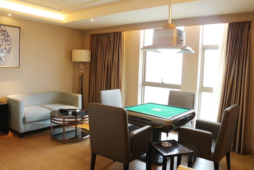 Hotel Ramada Yiyang Taojiang Extérieur photo