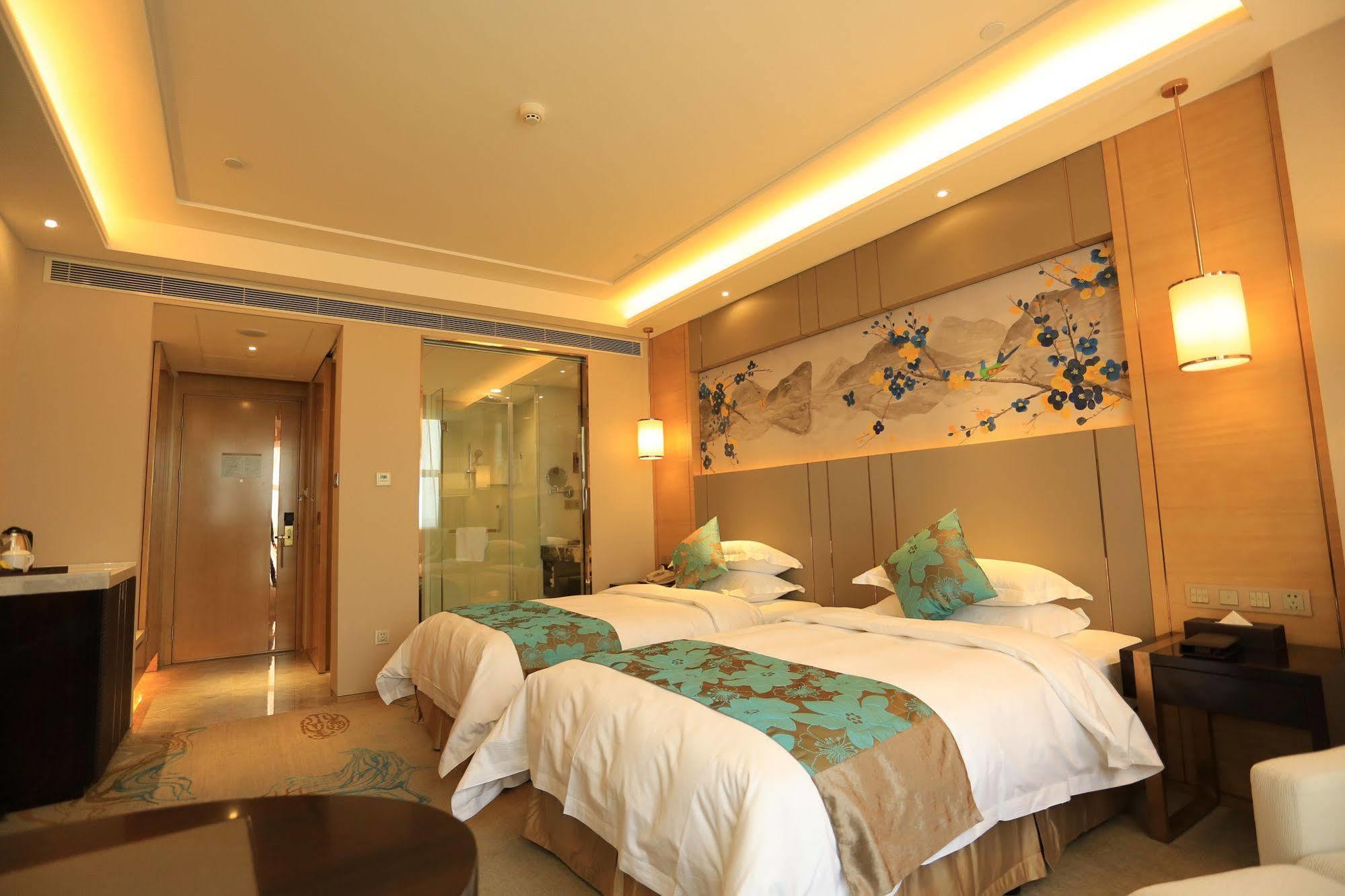 Hotel Ramada Yiyang Taojiang Extérieur photo
