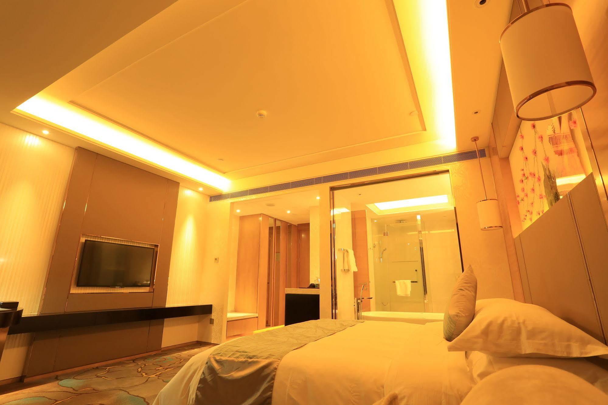 Hotel Ramada Yiyang Taojiang Extérieur photo